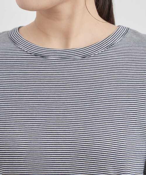 OPAQUE.CLIP(オペークドットクリップ)の「【PETIT BATEAU/プチバトー】ミニマリニエールミラレクルーネック半袖Tシャツ(Tシャツ/カットソー・レディース・ホワイト系3・02/01)」の2枚目の写真
