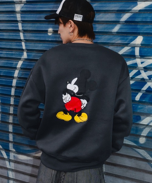 MICKEY MOUSE(ミッキーマウス)の「【MICKEY MOUSE】裏起毛 コットンタッチ ピリング防止加工 トレーナー(スウェット・メンズ・杢グレー/チャコール/グレイッシュベージュ/キャメル・LARGE/X-LARGE/MEDIUM)」の3枚目の写真