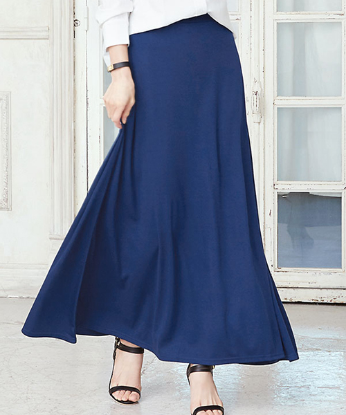 Pierrot（ピエロ）の「無地マキシスカート ロング丈（スカート・レディース・ブラック/ブルー系その他2/カーキオリーブ/杢グレー/グリーン系その他/ネイビー/ブルー系その他/オレンジ/サンドベージュ/ライトブルーグレー/ピンクベージュ/ブルー/レッド系その他/マスタード/イエロー系その他/ピンク系その他/ブラウン系その他/グリーン系その他2/パープル系その他/ベージュ・L/M）」の11枚目の写真