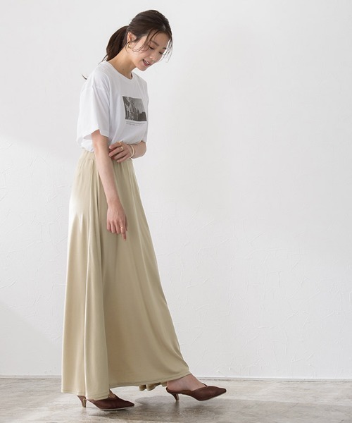 Pierrot（ピエロ）の「無地マキシスカート ロング丈（スカート・レディース・ブラック/ブルー系その他2/カーキオリーブ/杢グレー/グリーン系その他/ネイビー/ブルー系その他/オレンジ/サンドベージュ/ライトブルーグレー/ピンクベージュ/ブルー/レッド系その他/マスタード/イエロー系その他/ピンク系その他/ブラウン系その他/グリーン系その他2/パープル系その他/ベージュ・L/M）」の6枚目の写真
