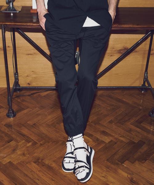 MONKEY TIME(モンキータイム)の「<monkey time> TR/TWL SKINNY JOGGER/ジョガーパンツ ◆(その他パンツ・メンズ・ブラック/グレー・X-LARGE/LARGE/MEDIUM/SMALL)」の1枚目の写真