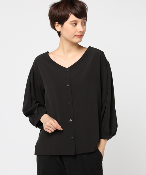 N.(N. Natural Beauty Basic)(エヌエヌナチュラルビューティーベーシック)の「バックギャザータックスリーブブラウス(シャツ/ブラウス・レディース・ブラック/グレー/ピンク・MEDIUM)」の4枚目の写真