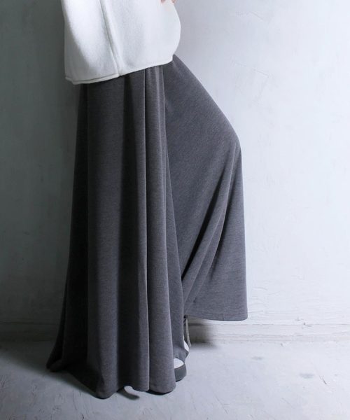 antiqua（アンティカ）の「リブ編みニットワイドパンツ（その他パンツ・レディース・ブラック/グレー・FREE）」の3枚目の写真