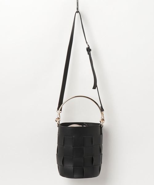 N.（N. Natural Beauty Basic）（エヌエヌナチュラルビューティーベーシック）の「【and GIRL 4月号掲載】バケツショルダーバック（トートバッグ・レディース・ホワイト/ベージュ系その他/ブラック・ﾌﾘ-）」の2枚目の写真