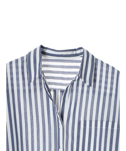 Editt by YECCA VECCA（エディットバイイェッカヴェッカ）の「ストライプ柄BIGシルエットシャツ ●（シャツ/ブラウス・レディース・ネイビー/レッド・FREE）」の8枚目の写真