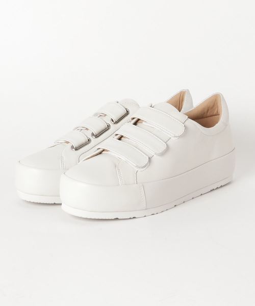 ANYO(エーエヌワイオー)の「〈ANYO(エーエヌワイオー)〉厚底ベルクロスニーカー(スニーカー・レディース・ブラック/オフホワイト/ガンメタ・23.5cm/24.5cm/23.0cm/24.0cm/22.5cm)」の2枚目の写真