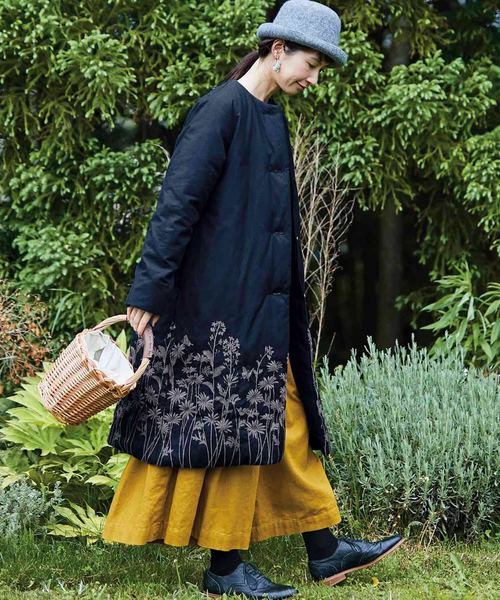 Sunny Clouds サニークラウズ　冬の花畑ダウンコート　LL　大きめ Sunny clouds（サニークラウズ）の「SUNNY CLOUDS 冬の花畑