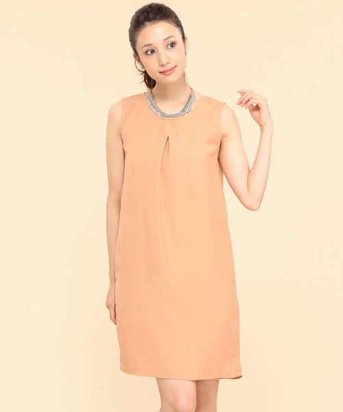 BEAMS LIGHTS Women's(ビームスライツ ウィメンズ)の「○BEAMS LIGHTS / フロントタック コクーンワンピース(ワンピース・レディース・ベージュ/オレンジ・38/36)」の1枚目の写真