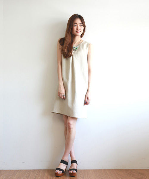 BEAMS LIGHTS Women's(ビームスライツ ウィメンズ)の「○BEAMS LIGHTS / フロントタック コクーンワンピース(ワンピース・レディース・ベージュ/オレンジ・38/36)」の14枚目の写真