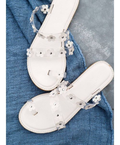 merry jenny（メリージェニー）の「クリアおはなストラップサンダル（サンダル・レディース・シルバー/オフホワイト/ピンク/ブラック・LARGE/MEDIUM）」の6枚目の写真