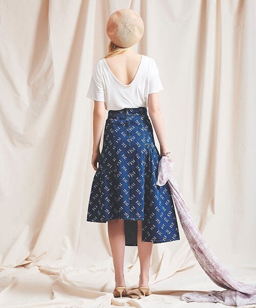 eimy istoire（エイミーイストワール）の「アシンメトリーデニムフレア  