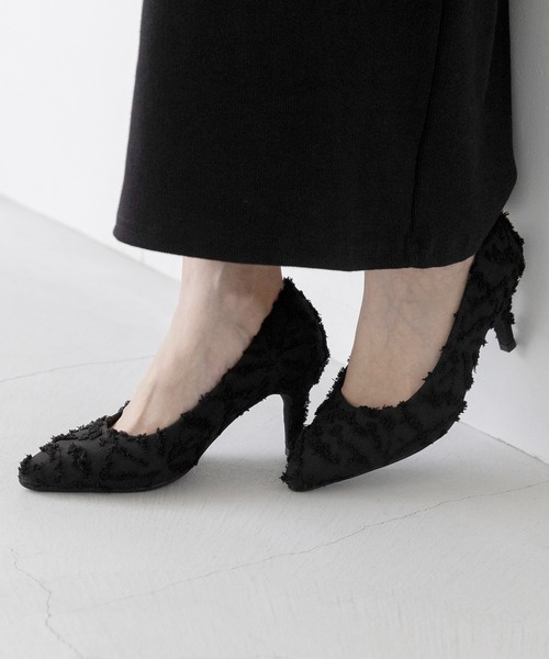 menue（メヌエ）の「【ふわっと軽い エアスイート】走れるパンプス 7cmヒールver（パンプス・レディース・ネイビー/グレー系その他/アイボリー/ブラウン系その他/グレイッシュベージュ/シルバー系その他/パイソン/レオパード/ブラック系その他3/ブラック系その他2/ブラック/ブラック系その他6/ブラック系その他4/ブラック系その他5/ベージュ系その他/ボルドー/アッシュグレー/ブラック系その他/ガンメタ/ベージュ系その他3/ベージュ系その他4/ホワイト系その他/グレー系その他2/ベージュ系その他2/ホワイト系その他2/アニマル/レッド系その他/ブルーグレー/ブラック系その他7/ベージュ系その他5/ホワイト系その他3/ベージュ系その他6/ライトグリーン/ダークネイビー/ダークパープル/グリーン/ダークグレー/カラフル/オフホワイト/ベージュ系/ベージュ系その他7/ライトグレー/ブラック系/シルバー系/ライトグレー系/ブラック系2/ブラウン系その他2/シルバー/ブラック系1/ブラック系3/シルバー系1/ダークブラウン・24.5cm/22.5cm/25.0cm/23.5cm/25.5cm/21.5cm/22.0cm/26.0cm/26.5cm/23.0cm/24.0cm/21.0cm）」の16枚目の写真