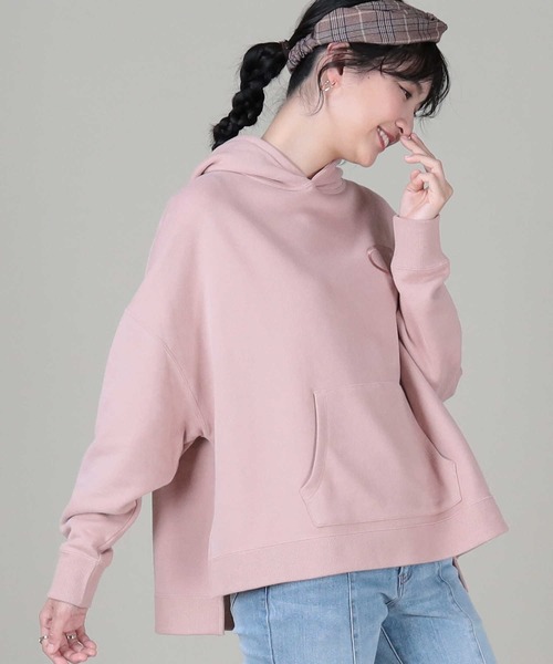 Champion(チャンピオン)の「【Champion】ビッグCロゴスウェットパーカー(パーカー・レディース・ブラック/ライトピンク/ライトベージュ/ライム・M/L)」の18枚目の写真