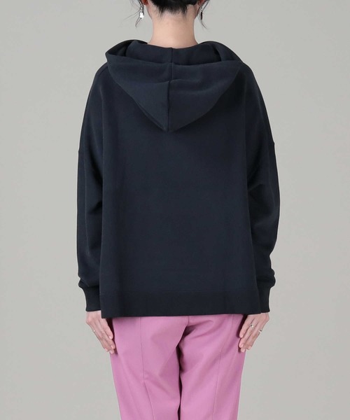 Champion(チャンピオン)の「【Champion】ビッグCロゴスウェットパーカー(パーカー・レディース・ブラック/ライトピンク/ライトベージュ/ライム・M/L)」の16枚目の写真