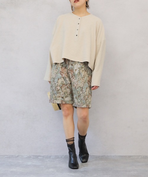 ap retro（アプレトロ）の「フクレジャガードヘンリーネックプルオーバー【ZOZOTOWN限定商品】（Tシャツ/カットソー・レディース・ブラック/ライトカーキ/ライトベージュ・FREE）」の13枚目の写真