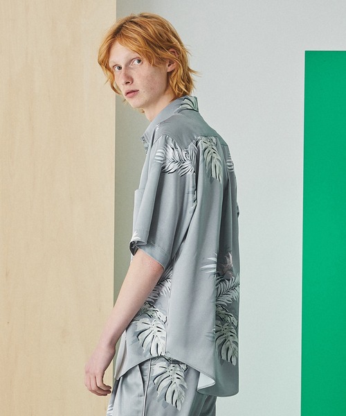 UNITED TOKYO（ユナイテッドトウキョウ）の「カームボタニカルシャツ（シャツ/ブラウス・メンズ・ライトグレー/ブラック・1/2/3）」の6枚目の写真