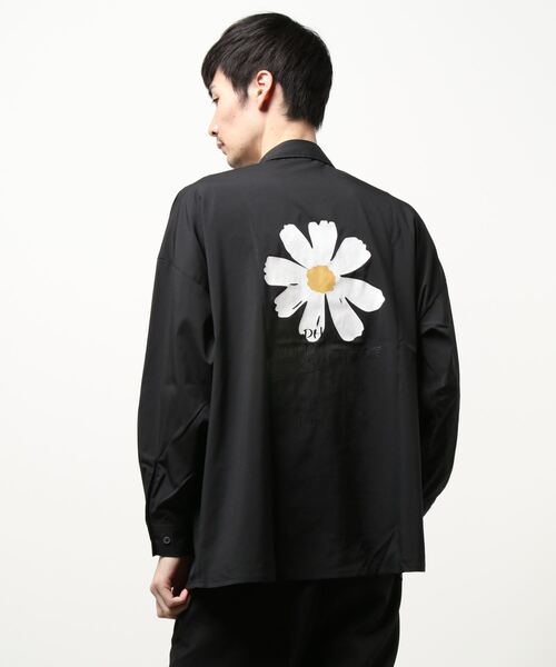 THISIS(ディスイズ)の「ブロード バッグプリントリーズフィットシャツ(シャツ/ブラウス・メンズ・ホワイト系その他/ベージュ系その他/ホワイト系その他3/ホワイト系その他2/ベージュ系その他2/ベージュ系その他3/ブラック系その他2/ホワイト系その他4/ブラック系その他/ホワイト系その他5・MEDIUM/X-LARGE/LARGE)」の20枚目の写真