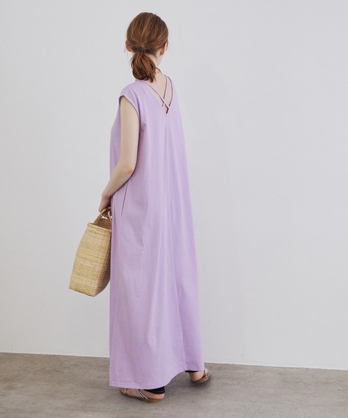 MADEMOISELLE ROPE'(マドモアゼル ロペ)の「バッククロスジャージーロングワンピース(ワンピース・レディース・ブラック/グリーン系その他/ピンク系その他2・38)」の16枚目の写真