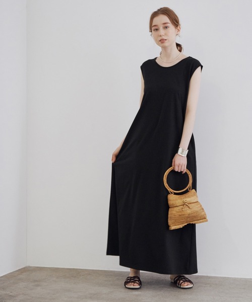 MADEMOISELLE ROPE'(マドモアゼル ロペ)の「バッククロスジャージーロングワンピース(ワンピース・レディース・ブラック/グリーン系その他/ピンク系その他2・38)」の21枚目の写真