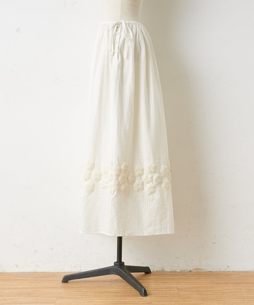 BEARDSLEY（ビアズリー）の「裾刺繍ギャザーパンツ（その他パンツ・レディース・ホワイト/ブラック・FREE）」の10枚目の写真