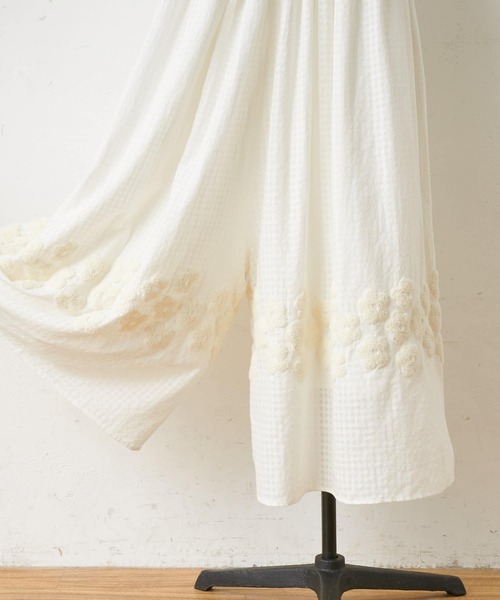 BEARDSLEY（ビアズリー）の「裾刺繍ギャザーパンツ（その他パンツ・レディース・ホワイト/ブラック・FREE）」の14枚目の写真