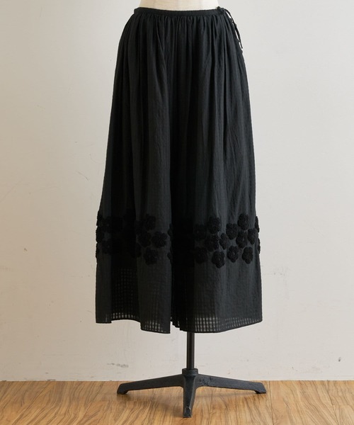 BEARDSLEY（ビアズリー）の「裾刺繍ギャザーパンツ（その他パンツ・レディース・ホワイト/ブラック・FREE）」の16枚目の写真