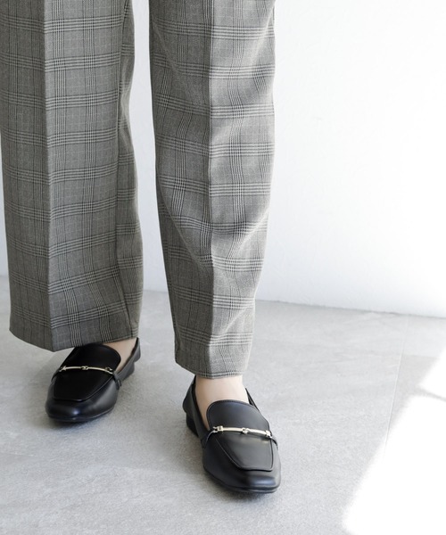 chocolates（チョコラテス）の「晴雨兼用 2way バブーシュ ソフトビットローファー【日本製】（ローファー・レディース・ブルー/ブラック/ホワイト/ダークベージュ/ブラウン系その他/シルバー・24cm/25cm/23.5cm/24.5cm/22.5cm/23cm/22cm/24.5㎝）」の7枚目の写真