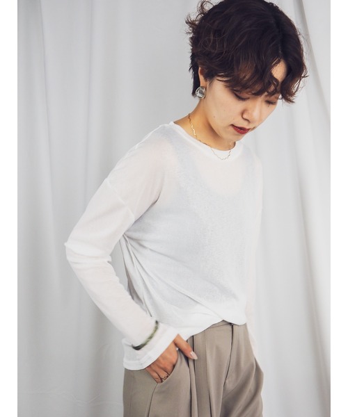 QuON（クオン）の「シアーカットソートップス/ロングスリーブTシャツ 長袖（Tシャツ/カットソー・レディース・ホワイト/ブラック/パープル/ピンク/ライトグリーン・FREE）」の2枚目の写真