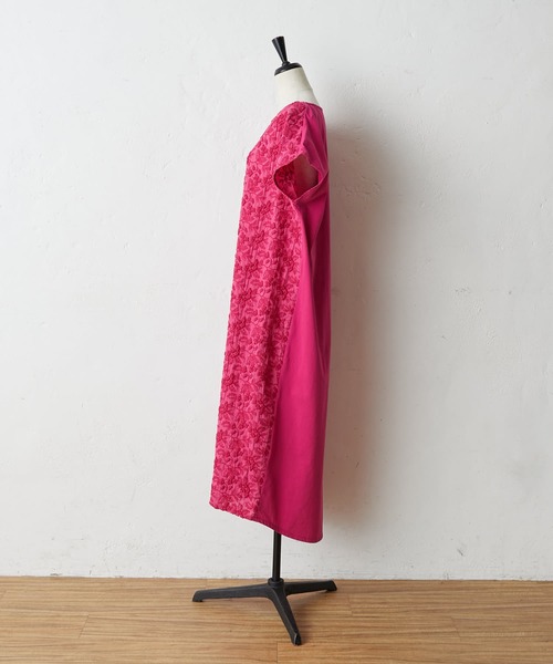 更に再度お値下します！超美品！ビアズリーのフロント刺繍ニットワンピース BEARDSLEY（ビアズリー）の「敦賀フロント刺繍ワンピース