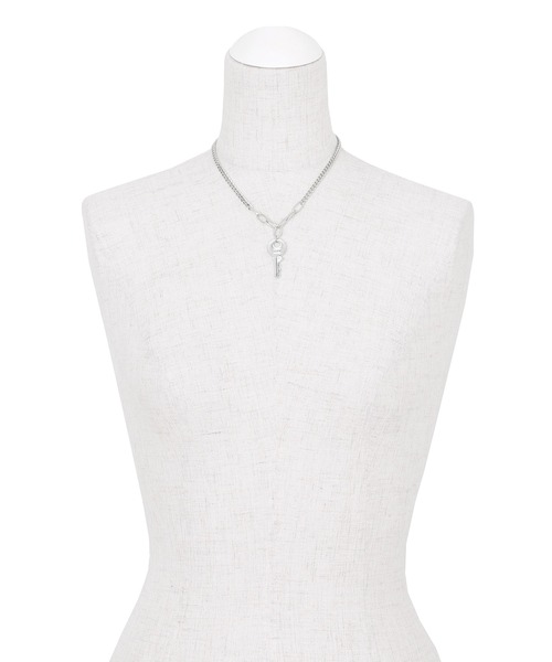 Figments(フィグメンツ)の「キヘイ&ケーブルチェーンキーネックレス(ネックレス・レディース・シルバー・FREE)」の9枚目の写真