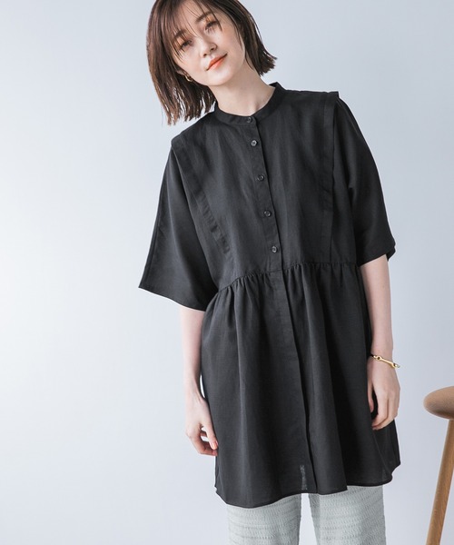 A part by(アパートバイ)の「RyLiペプラム半袖シャツ 949569(シャツ/ブラウス・レディース・ブラック/オフホワイト/グリーン系その他4/パープル系その他5・FREE)」の3枚目の写真