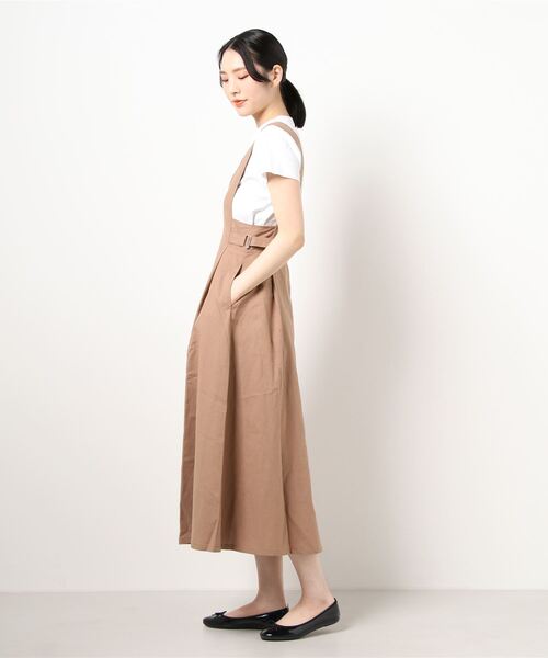 KOBE LETTUCE（コウベレタス）の「サイドベルトVネックジャンパースカート（ジャンパースカート・レディース・カーキ/ブラック/ブラウン系その他・FREE）」の6枚目の写真