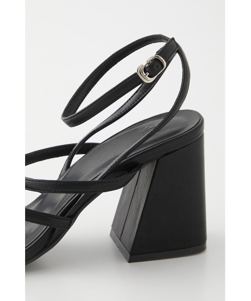 SLY(スライ)の「YNES ANKLE STRAP SANDAL アンクル ストラップ サンダル(サンダル・レディース・ブラック/アイボリー/マルチ・SMALL/MEDIUM/LARGE)」の15枚目の写真