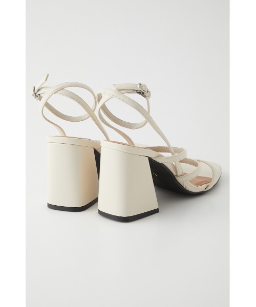 SLY(スライ)の「YNES ANKLE STRAP SANDAL アンクル ストラップ サンダル(サンダル・レディース・ブラック/アイボリー/マルチ・SMALL/MEDIUM/LARGE)」の6枚目の写真