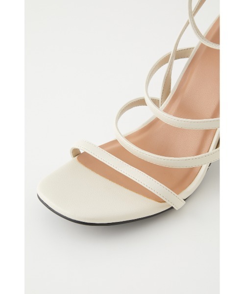 SLY(スライ)の「YNES ANKLE STRAP SANDAL アンクル ストラップ サンダル(サンダル・レディース・ブラック/アイボリー/マルチ・SMALL/MEDIUM/LARGE)」の7枚目の写真