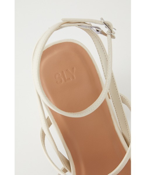 SLY(スライ)の「YNES ANKLE STRAP SANDAL アンクル ストラップ サンダル(サンダル・レディース・ブラック/アイボリー/マルチ・SMALL/MEDIUM/LARGE)」の9枚目の写真