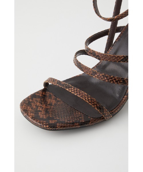 SLY(スライ)の「YNES ANKLE STRAP SANDAL アンクル ストラップ サンダル(サンダル・レディース・ブラック/アイボリー/マルチ・SMALL/MEDIUM/LARGE)」の21枚目の写真