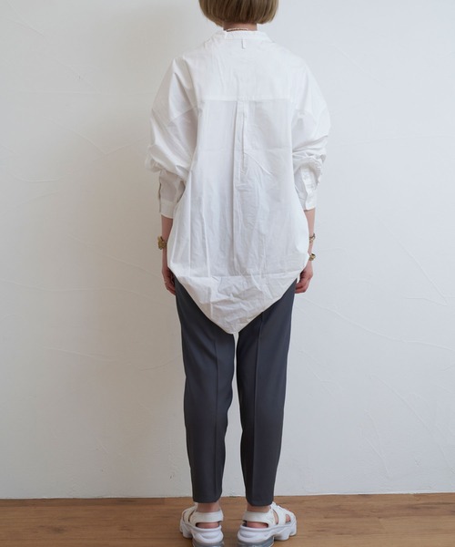 INTERPLAY(インタープレイ)の「【INTERPLAY】 タイトフィットテーパード センタープレスパンツ(スラックス・レディース・ライトベージュ/グレー/ブラック・MEDIUM/SMALL/LARGE)」の17枚目の写真