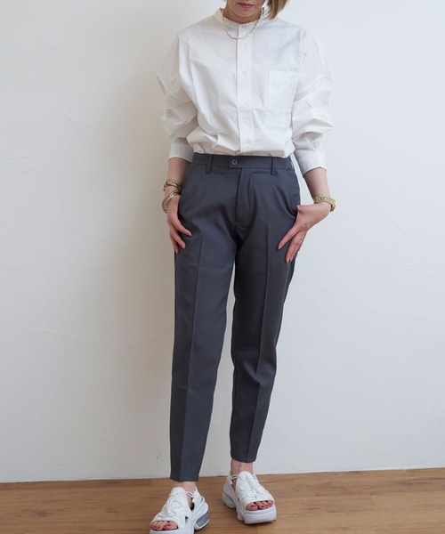 INTERPLAY(インタープレイ)の「【INTERPLAY】 タイトフィットテーパード センタープレスパンツ(スラックス・レディース・ライトベージュ/グレー/ブラック・MEDIUM/SMALL/LARGE)」の18枚目の写真