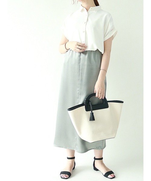 Te chichi（テチチ）の「肩タックTバー釦シャツブラウス（シャツ/ブラウス・レディース・ブラウン/ブラック/オフホワイト・ﾌﾘ-）」の6枚目の写真