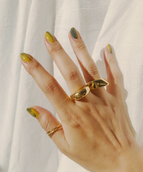 TUWAKRIM（トゥワクリム）の「3ピースリング（リング・レディース・ゴールド・LL/M/L）」の10枚目の写真