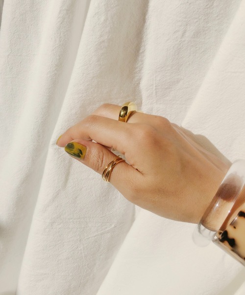 TUWAKRIM（トゥワクリム）の「3ピースリング（リング・レディース・ゴールド・LL/M/L）」の6枚目の写真