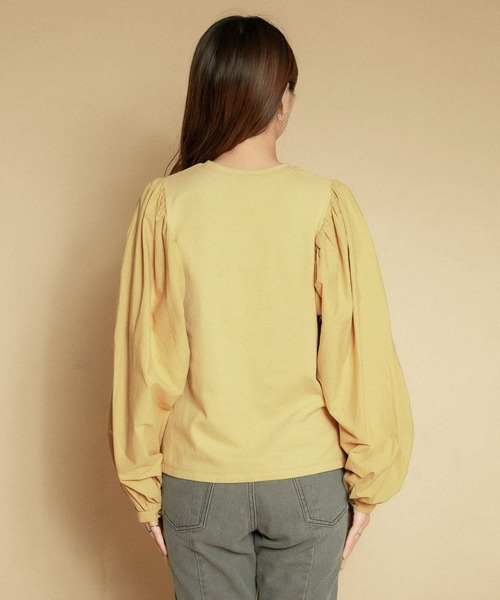 KBF（ケイビーエフ）の「ボリュームスリーブドッキングカットソー（Tシャツ/カットソー・レディース・ブラック/オフホワイト/ベージュ系その他・ONE）」の10枚目の写真