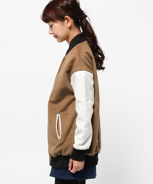 one after another NICE CLAUP（ワンアフターアナザーナイスクラップ）の「【ナイスクラップ】ビックスタジャン（ブルゾン・レディース・ベージュ/ネイビー/ブラック系その他・FREE）」の5枚目の写真