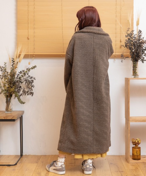 Mysa&Liina（ミーサリーナ）の「ボアロングガウンコート（ブルゾン・レディース・モカ/キナリ・M）」の8枚目の写真