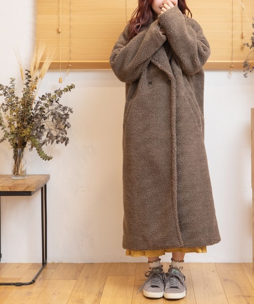 Mysa&Liina（ミーサリーナ）の「ボアロングガウンコート（ブルゾン・レディース・モカ/キナリ・M）」の9枚目の写真