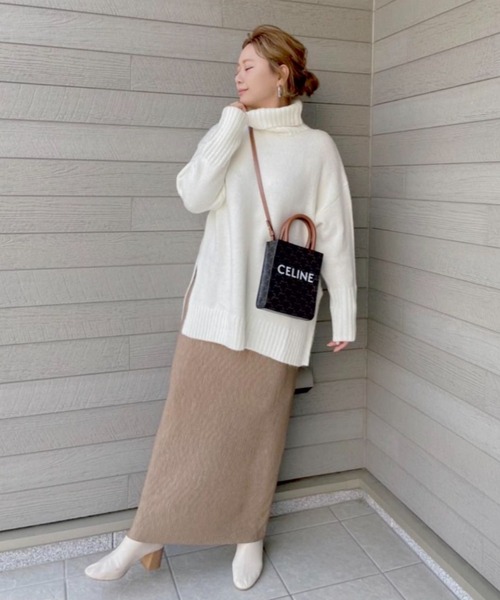 feepur（フェピュール）の「《ウォッシャブル》サイドスリットタートルネックオーバーニット（ニット/セーター・レディース・オフホワイト/ピンクベージュ/オリーブ/ブラック・MEDIUM）」の7枚目の写真