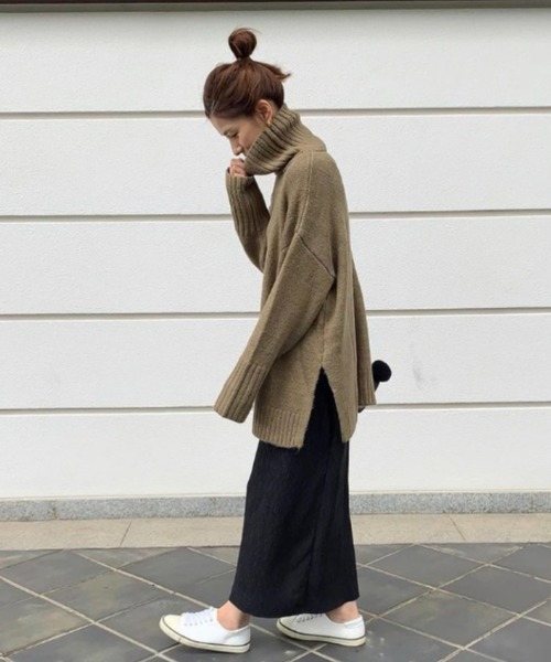 feepur（フェピュール）の「《ウォッシャブル》サイドスリットタートルネックオーバーニット（ニット/セーター・レディース・オフホワイト/ピンクベージュ/オリーブ/ブラック・MEDIUM）」の14枚目の写真