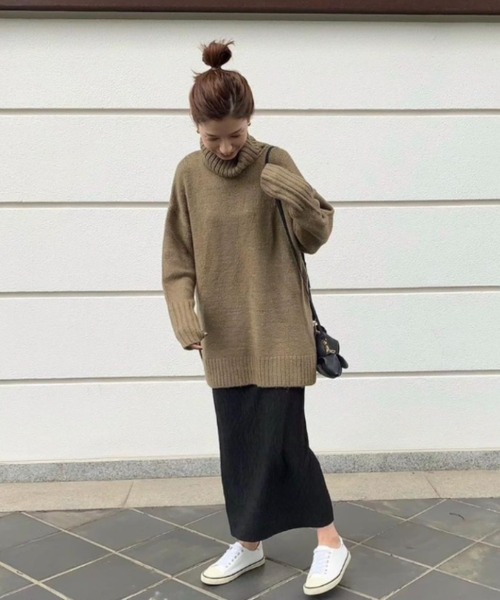 feepur（フェピュール）の「《ウォッシャブル》サイドスリットタートルネックオーバーニット（ニット/セーター・レディース・オフホワイト/ピンクベージュ/オリーブ/ブラック・MEDIUM）」の15枚目の写真