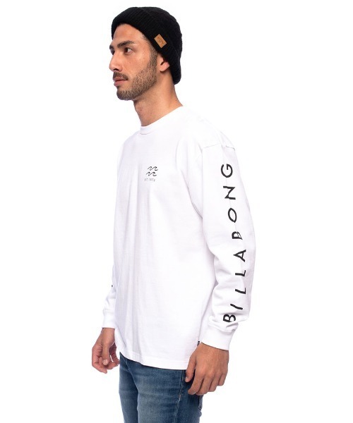 BILLABONG（ビラボン）の「BILLABONG メンズ  SLEEVE ONE TIME ロンＴ  【2021年秋冬モデル】/ビラボンロンT両袖ロゴプリント（Tシャツ/カットソー・メンズ・ベージュ/ホワイト/ブラック・SMALL/LARGE/MEDIUM）」の4枚目の写真